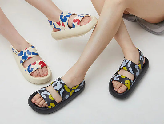 Dikke platte sandalen voor zomermode